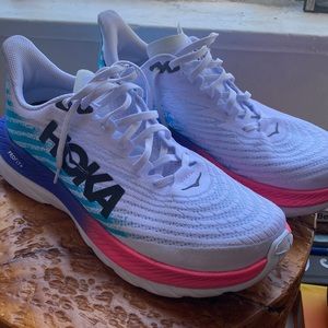 Hoka one one pro fly NEW